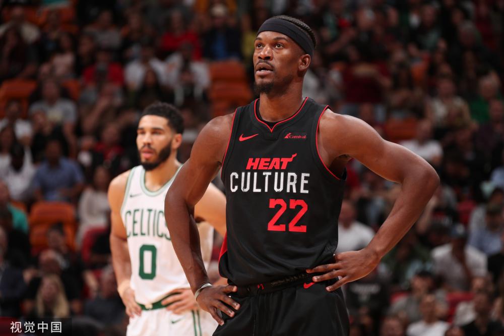 在绿茵场上 在绿茵场上