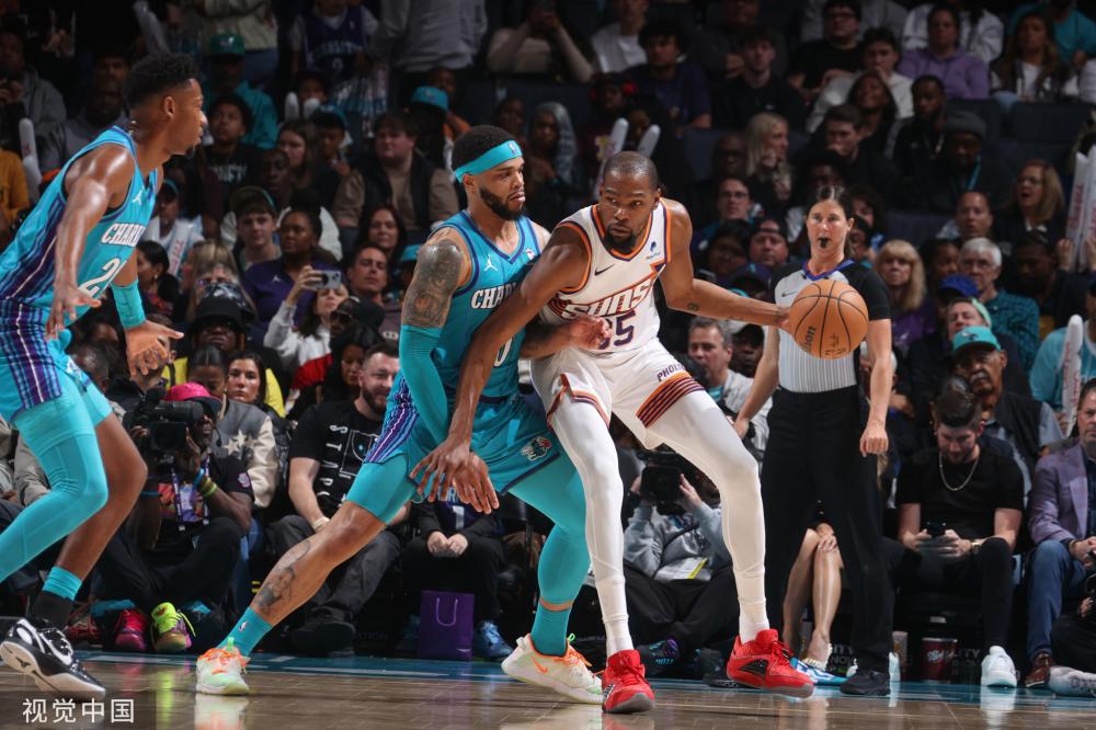 队员之间的 队员之间的